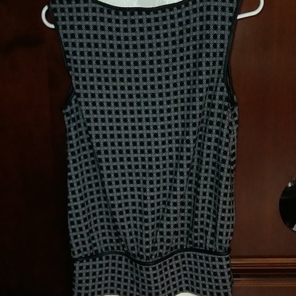 Top - Picture 4 of 5